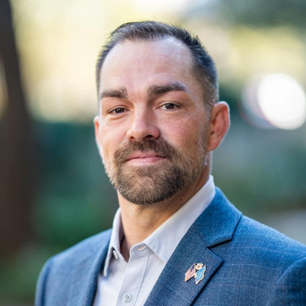 Romesha, Clinton Lavor
